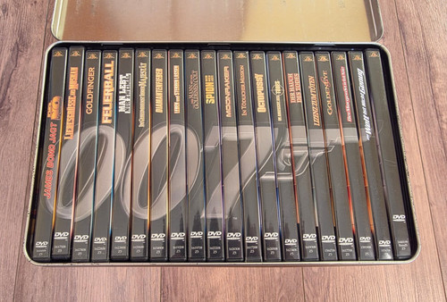 James bond 007 monsterbox 20 - bond,